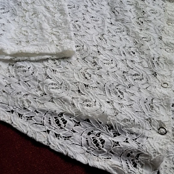 Lace Cotton Shrug White - Picture 5 of 7